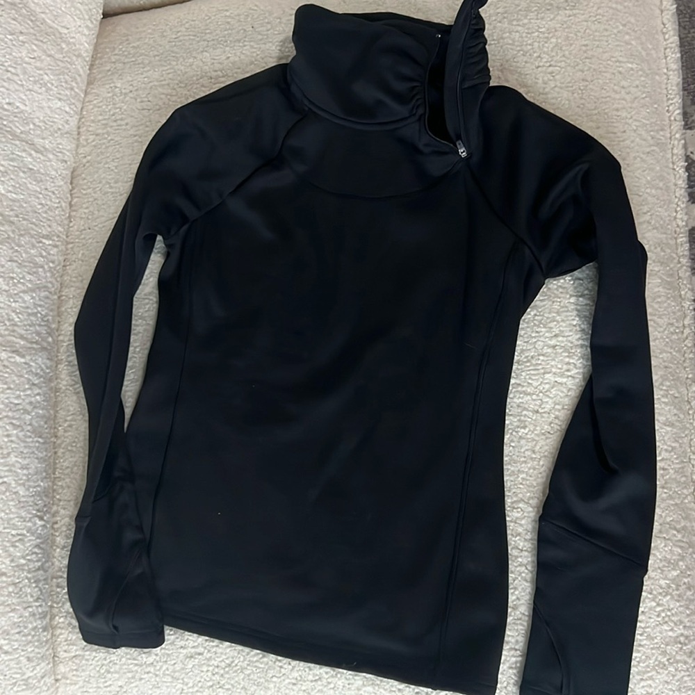 Athleta black fleece turtleneck sweater size S